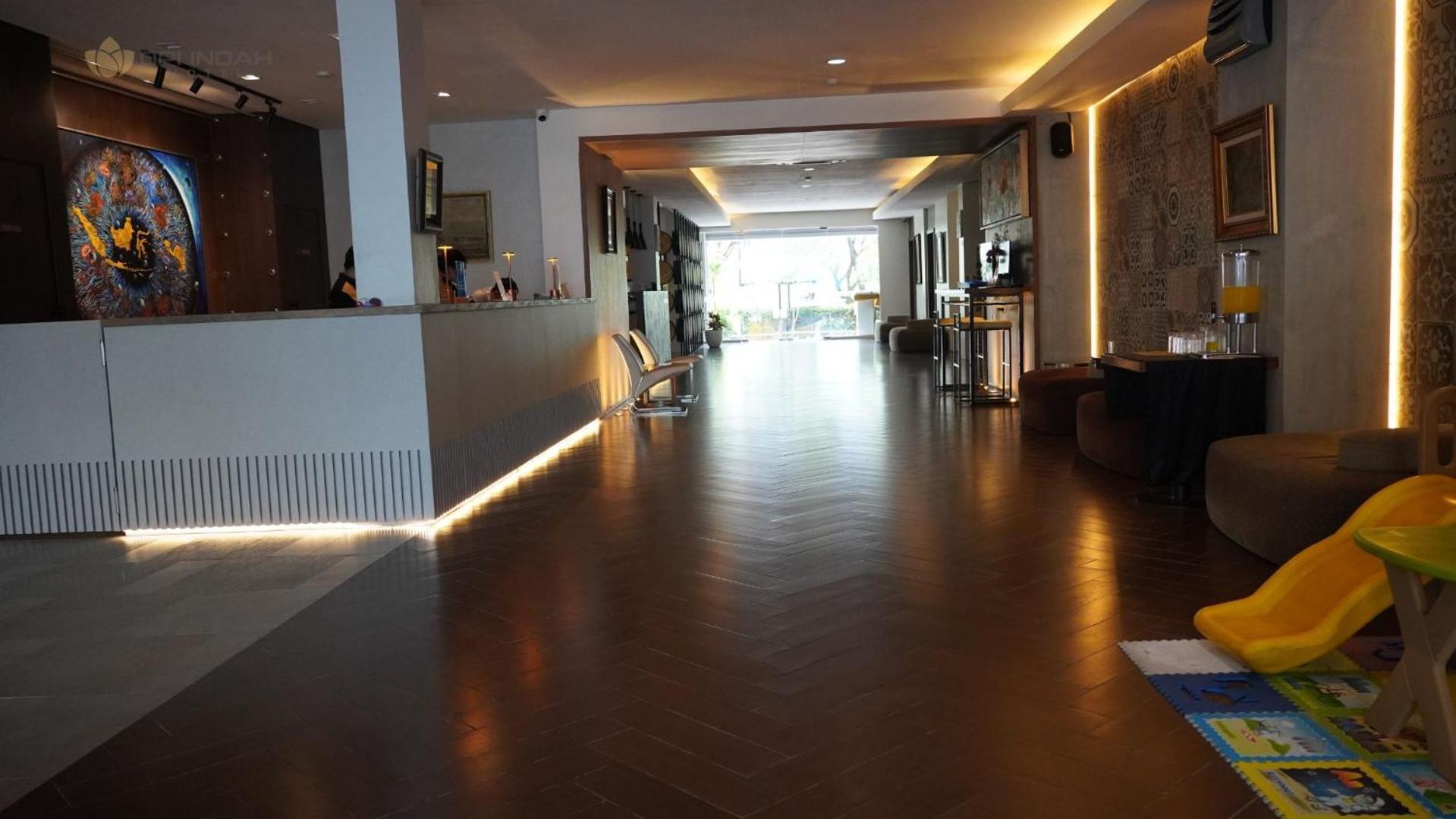 Opi Indah Hotel Palembang Exterior foto