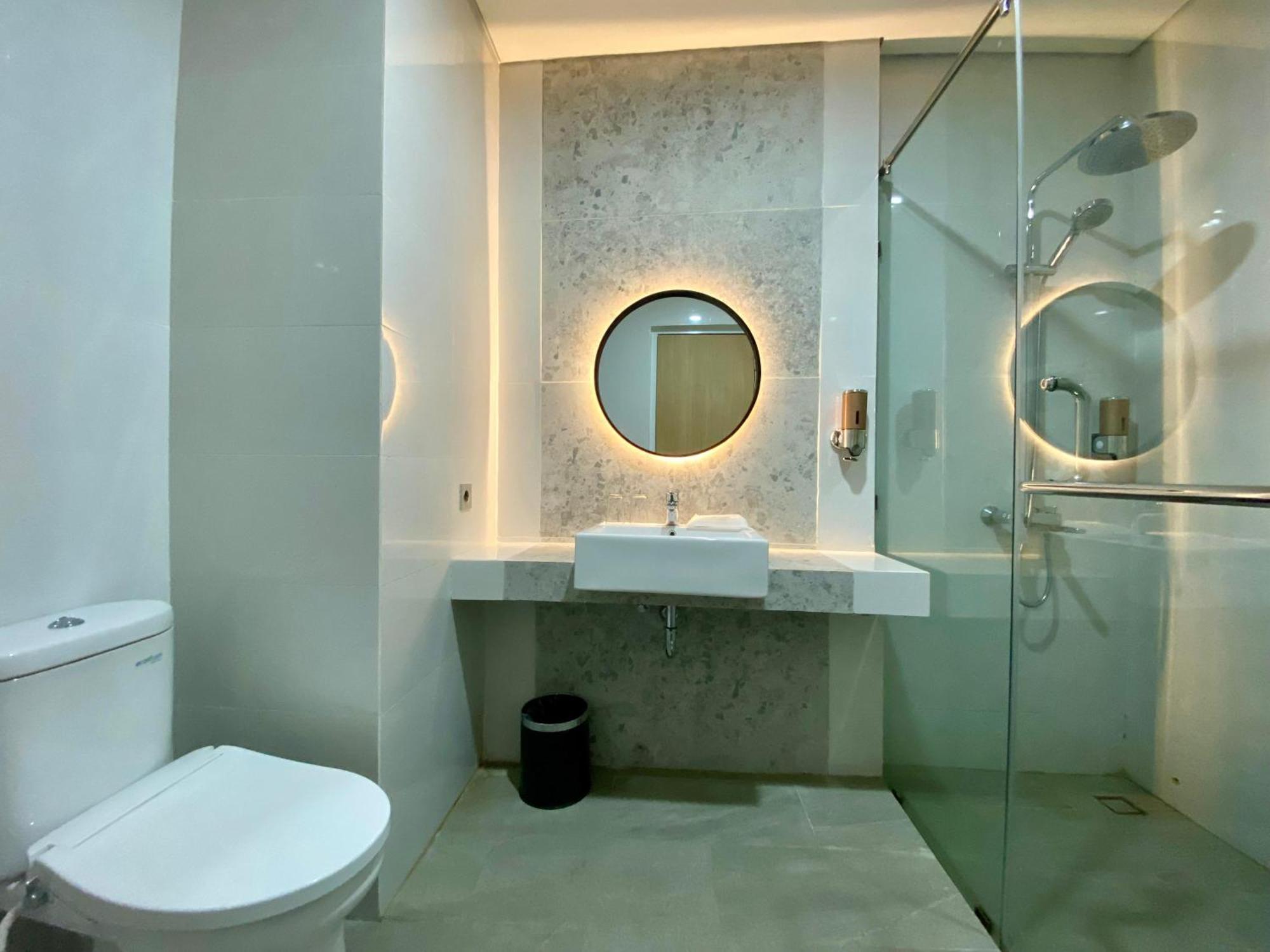 Opi Indah Hotel Palembang Exterior foto