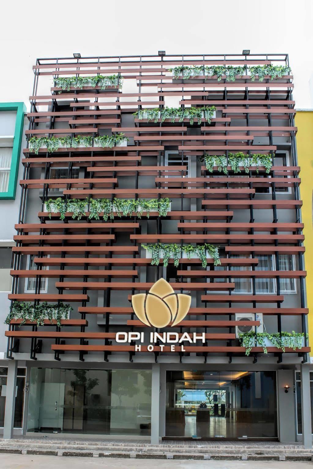 Opi Indah Hotel Palembang Exterior foto